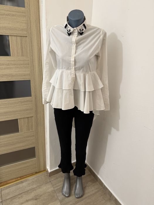 3 стилни женски гащеризона и комплект риза и панталон размер S