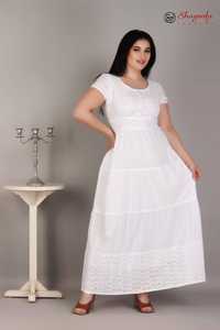 Платье  белое размер м 44-46