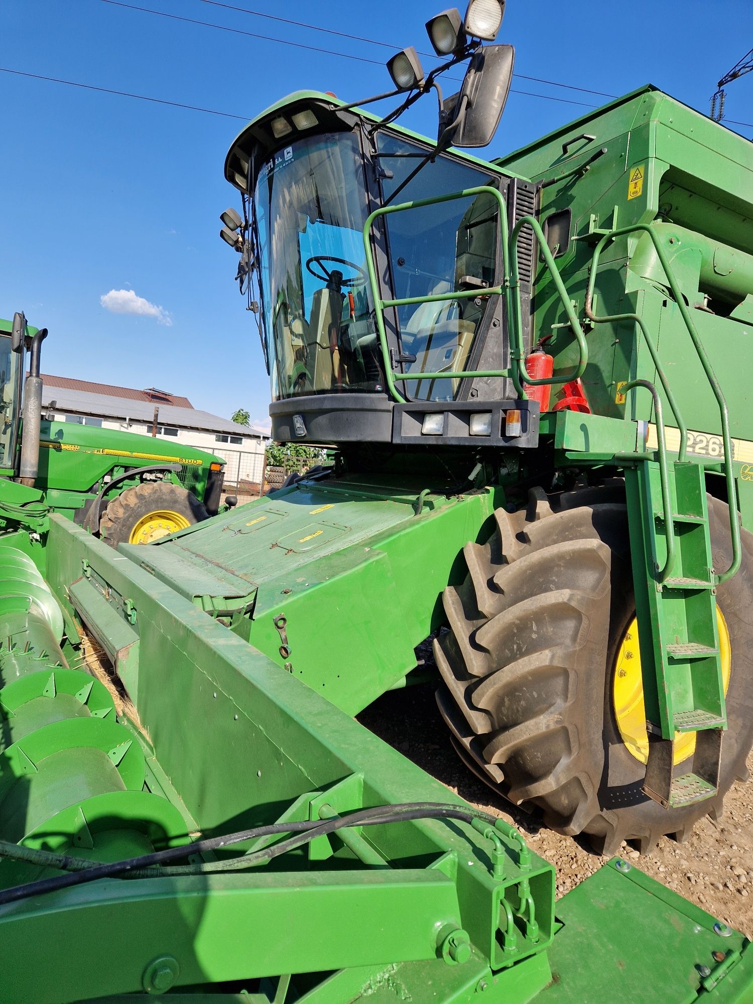 Combina  John deere 2264