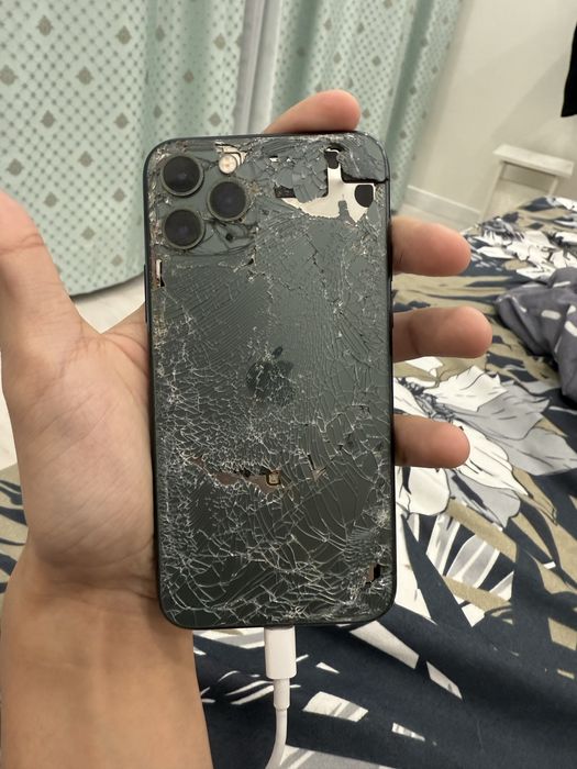 iPhone 11 Pro / 64GB