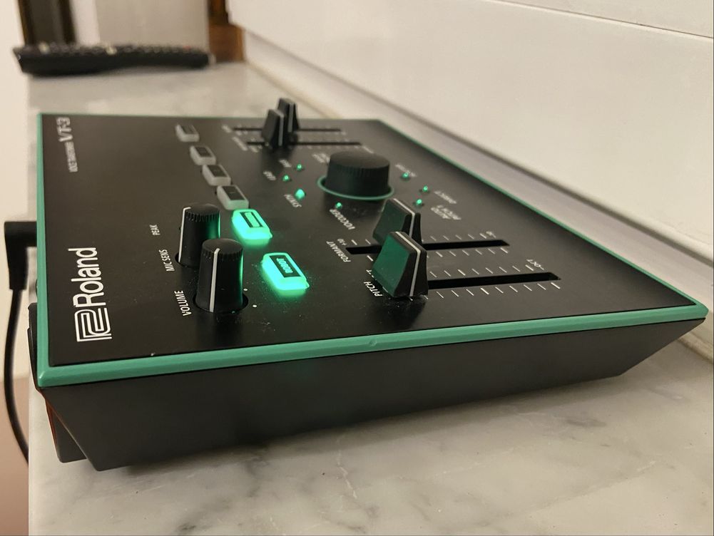 Procesor voce Roland VT 3