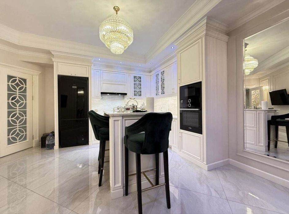 Шота Руставелли, Текстильный ДУПЛЕКС 4/1/9 (164м2) Срочно