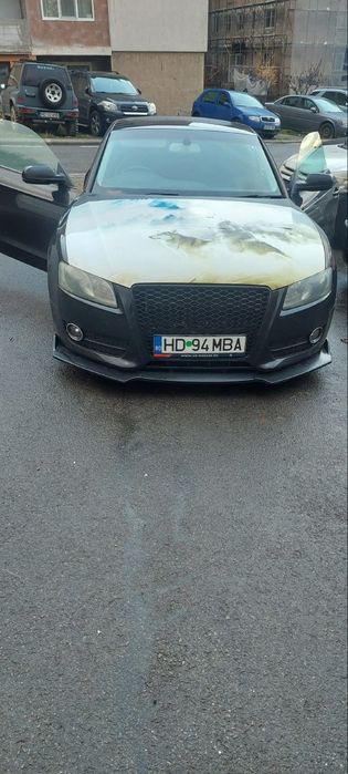 Vând Audi A5 anul 2011