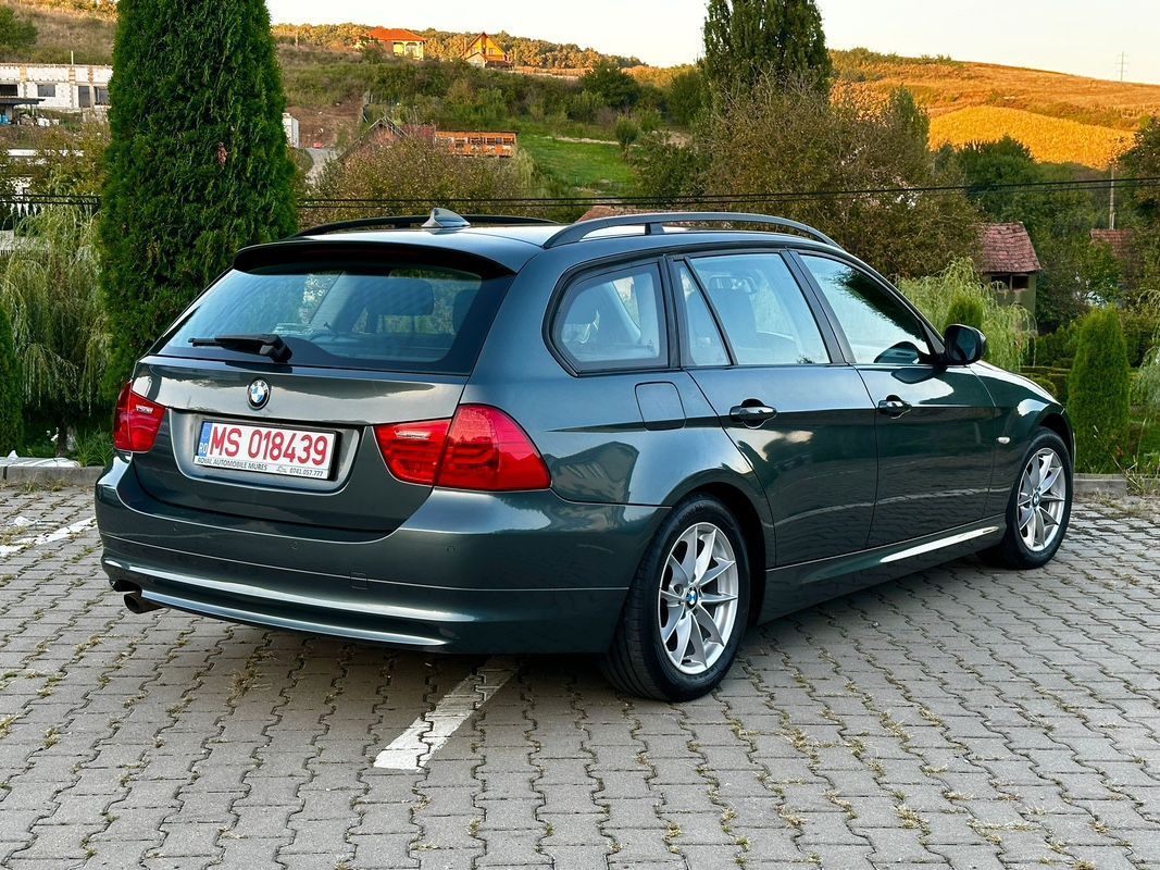 BMW Seria 3 Euro 5~Facelift~Navi Color