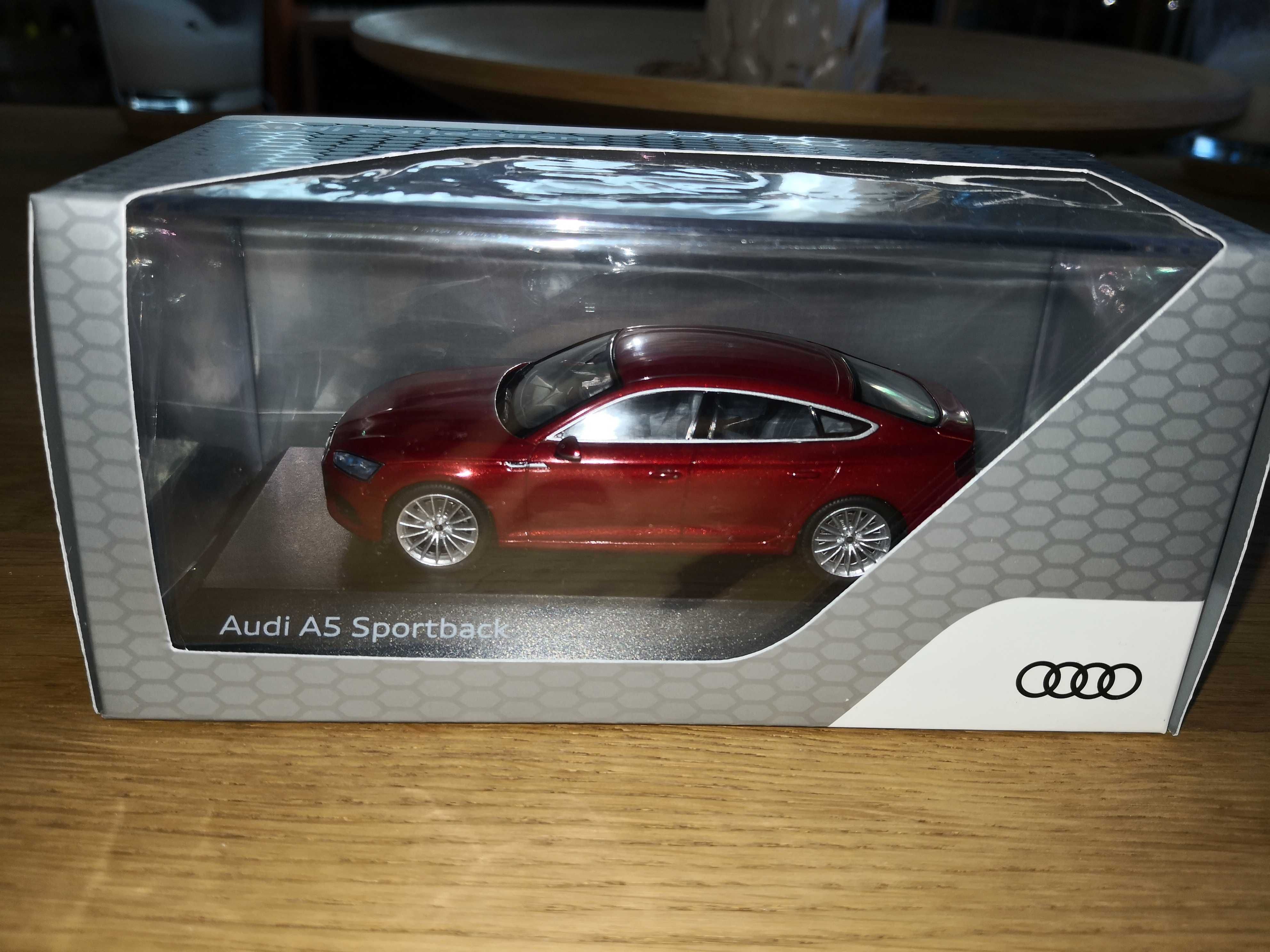 Se vinde machetă Audi A5 sportback