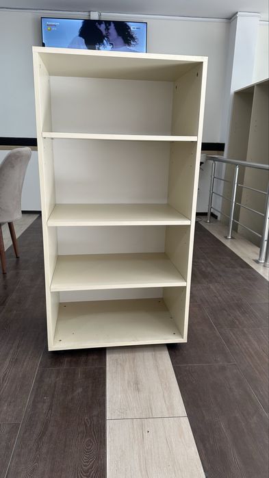 Стилажи за магазин