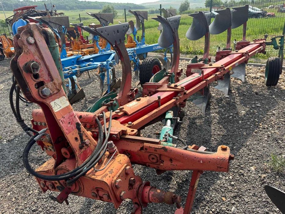 De vanzare plug Kverneland