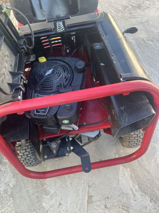 Vand/schimb tractor tuns iarba