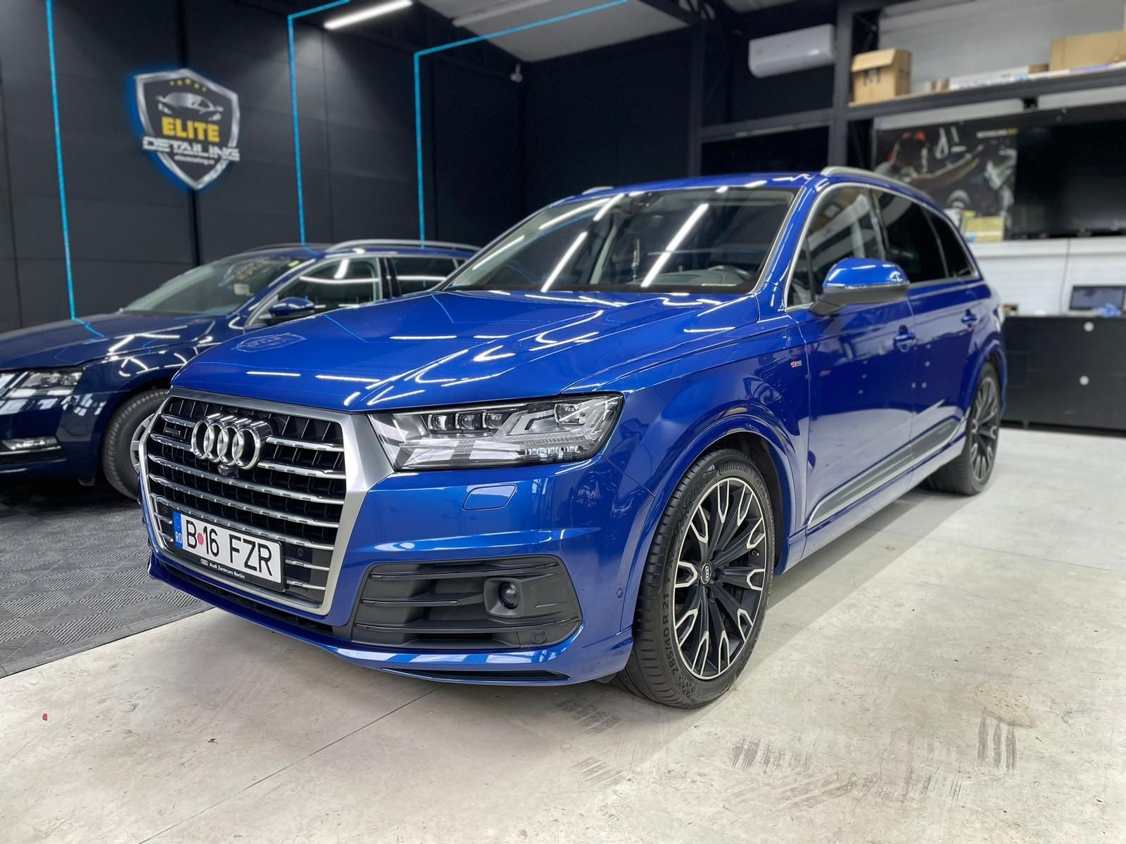 Vand Audi Q7 3.0 TDI Quattro S Line interior/exterior