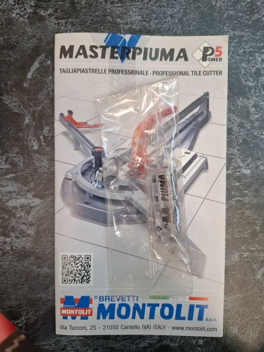 Продавам машина за рязане на плочки Montolit Masterpiuma P5 131