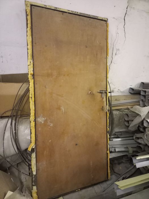 Дверь железная входная