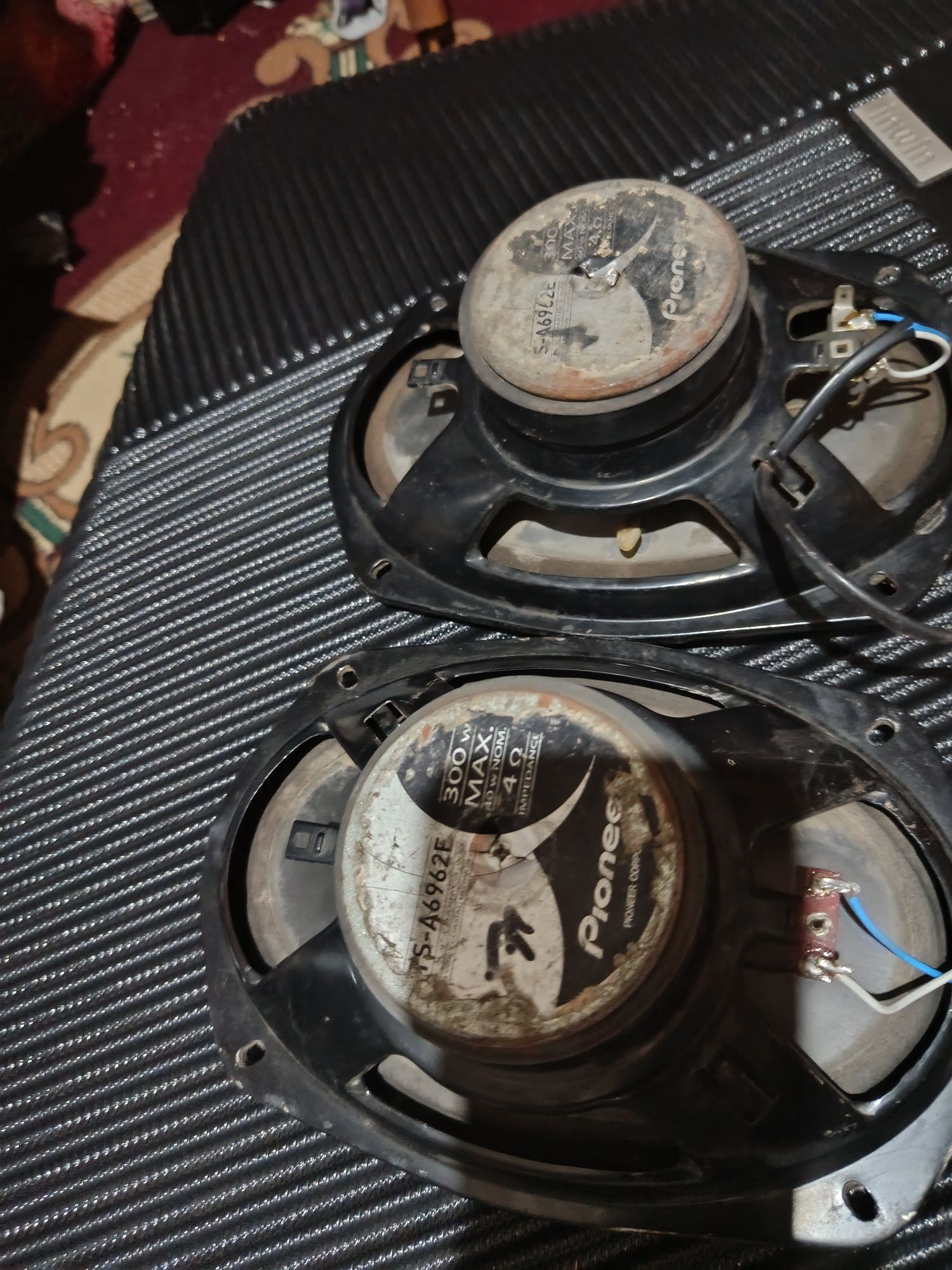 Pioneer kalonka Vetnam 300 W sotiladi