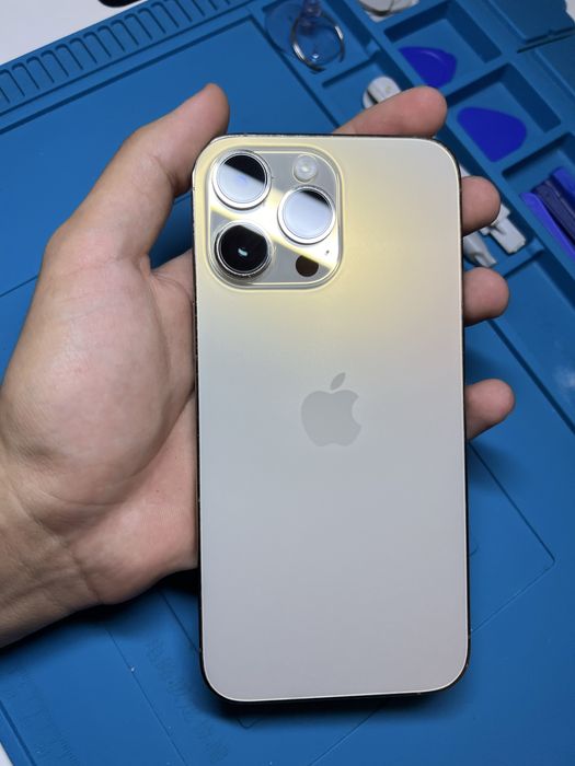 Vând iphone 14 pro max, 128 gb gold (accept si schimburi)