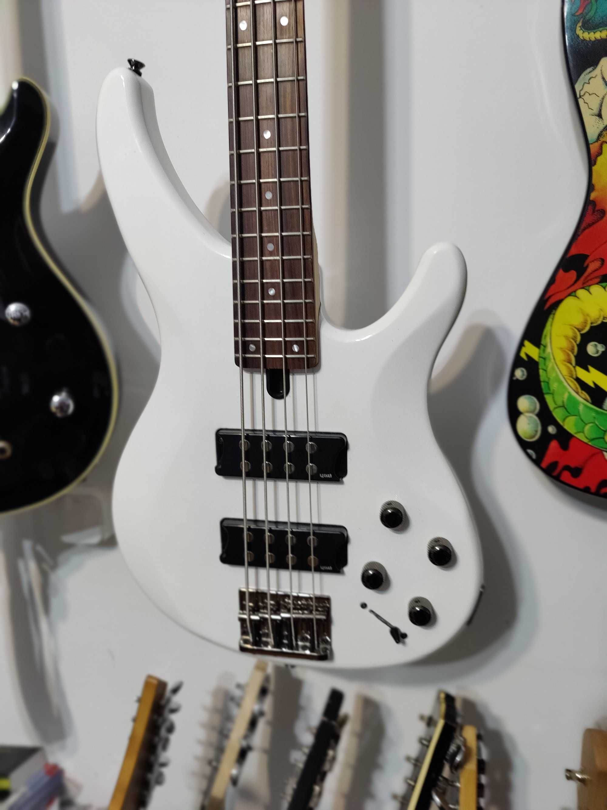 Chitara bass Yamaha TRBX 304 activ