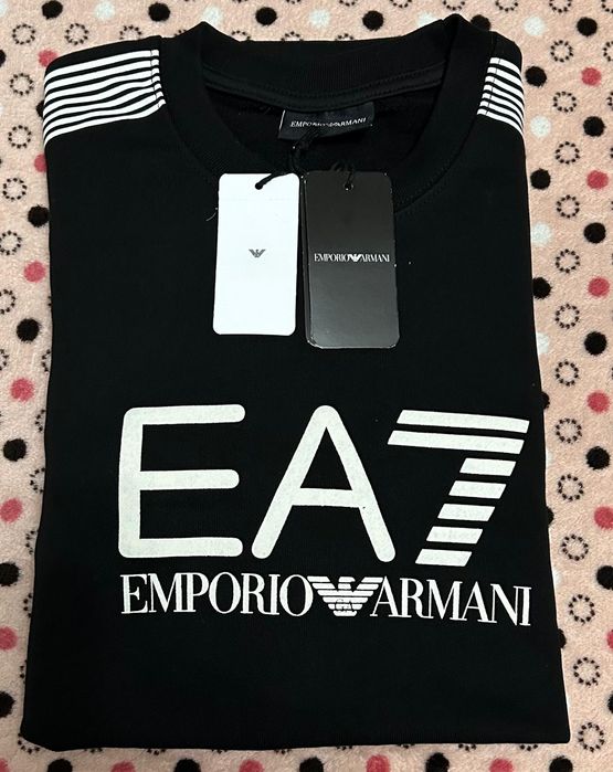 Vând bluza noua de bărbați Emporio Armani