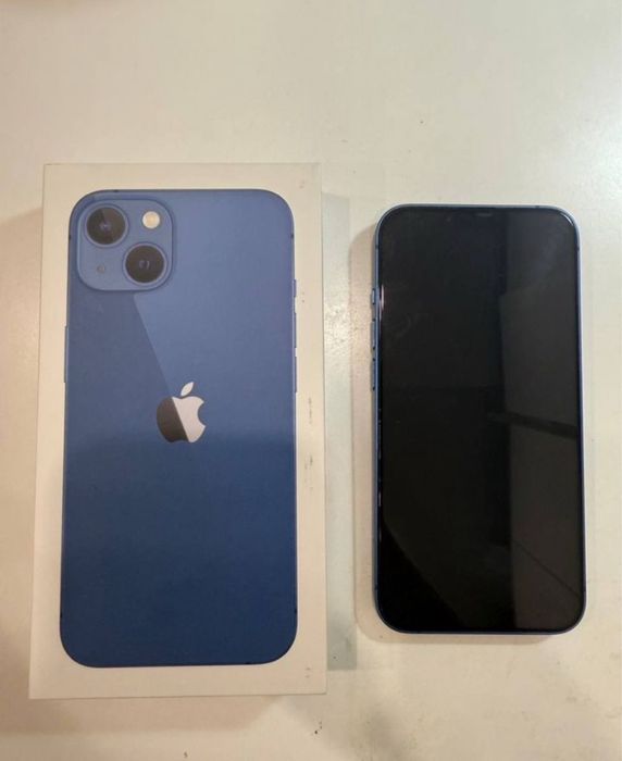 iPhone 13 128Gb с гарантией