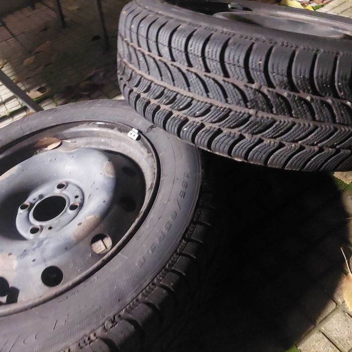 Roti logan 185 65 r15  bucuresti