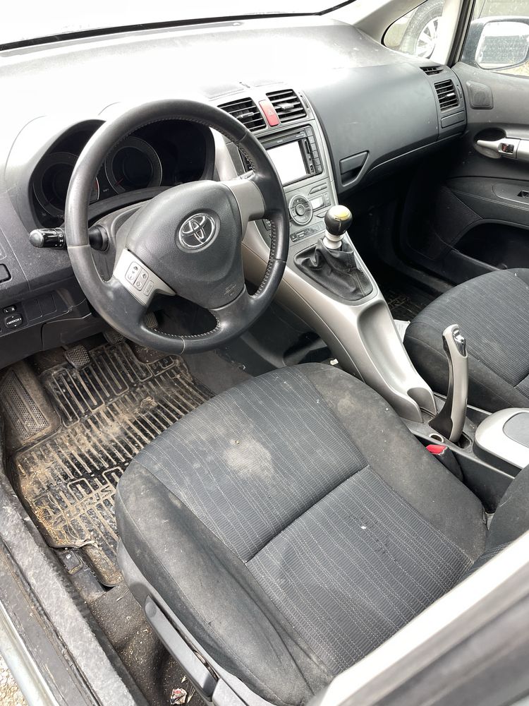 Toyota Auris 1.4D4D 90к.с На Части