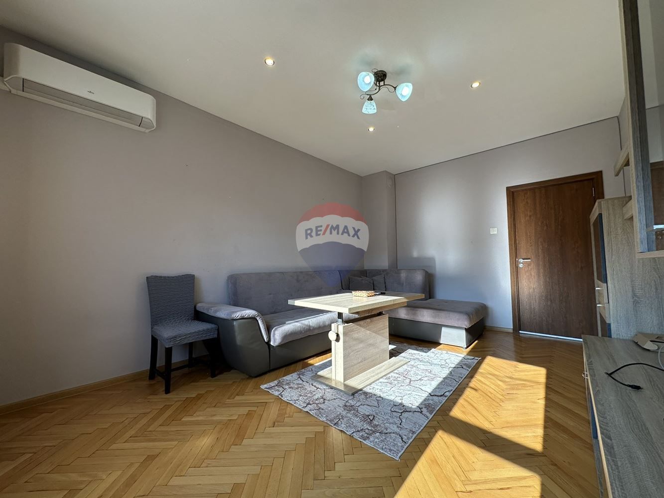 Двустаен апартамент в кв. Победа, Варна В.В 3855