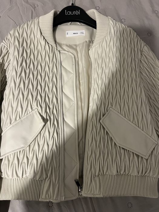 Geaca noua de piele MANGO