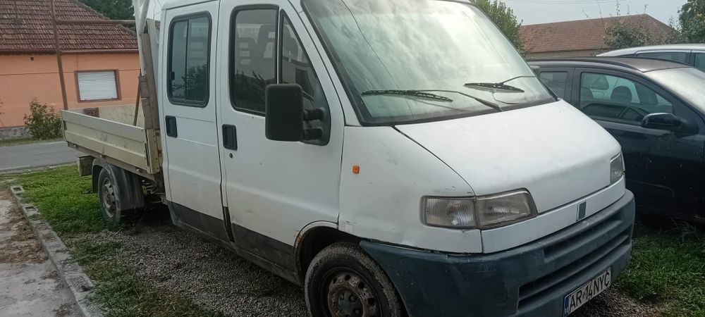 Mașina mica, camioneta, Bus