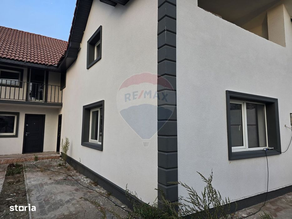 Apartament cu 4 camere de vânzare COMISION 0%