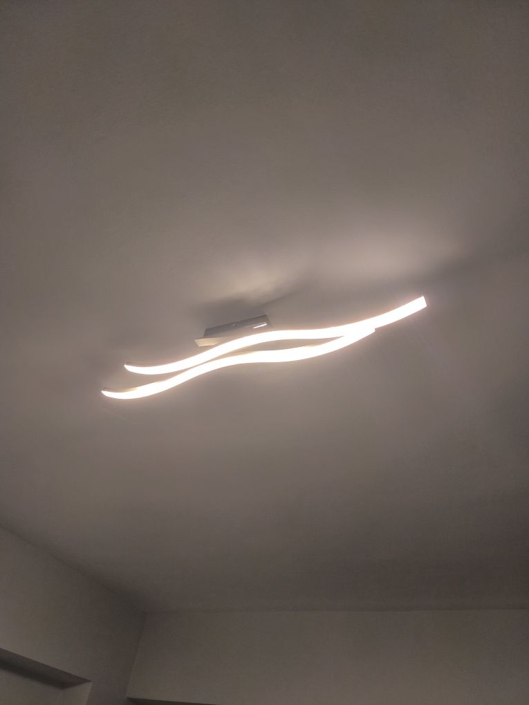 LED ТАВАННА лампа "вълни"