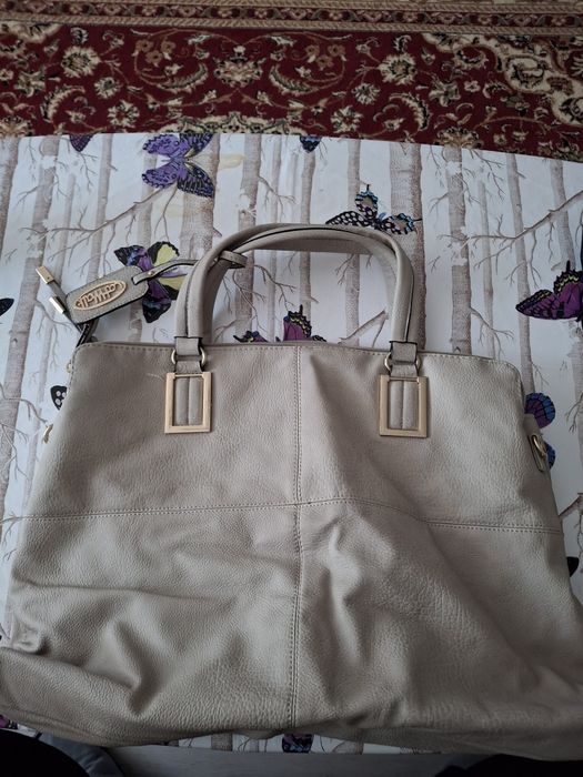 Vând genți damă diverse modele