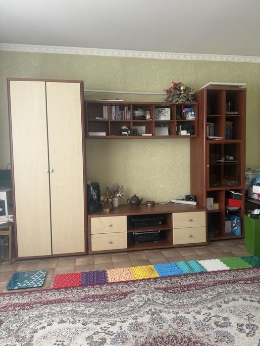 Продам стенку в гостиную