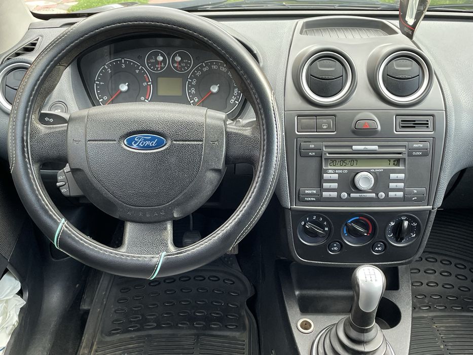 Ford Fiesta 1.4 Tdci Inmatriculata RO Consum f mic