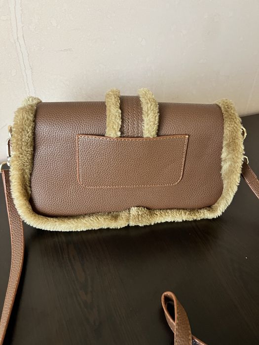 Продавам чанта JACOMOUS