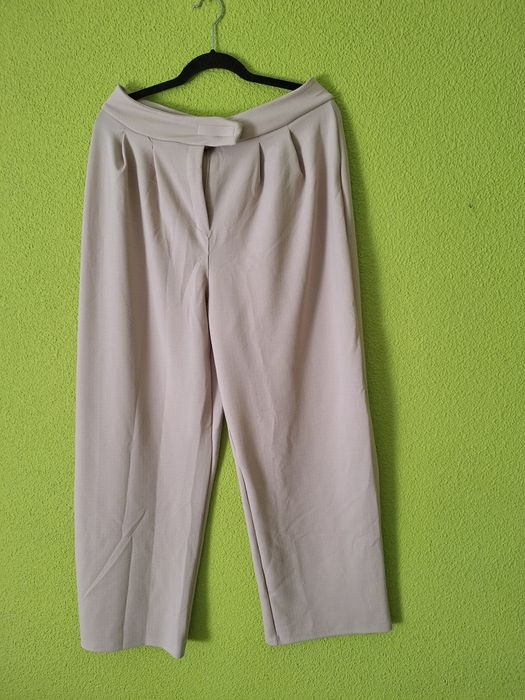 Pantaloni largi de dama
