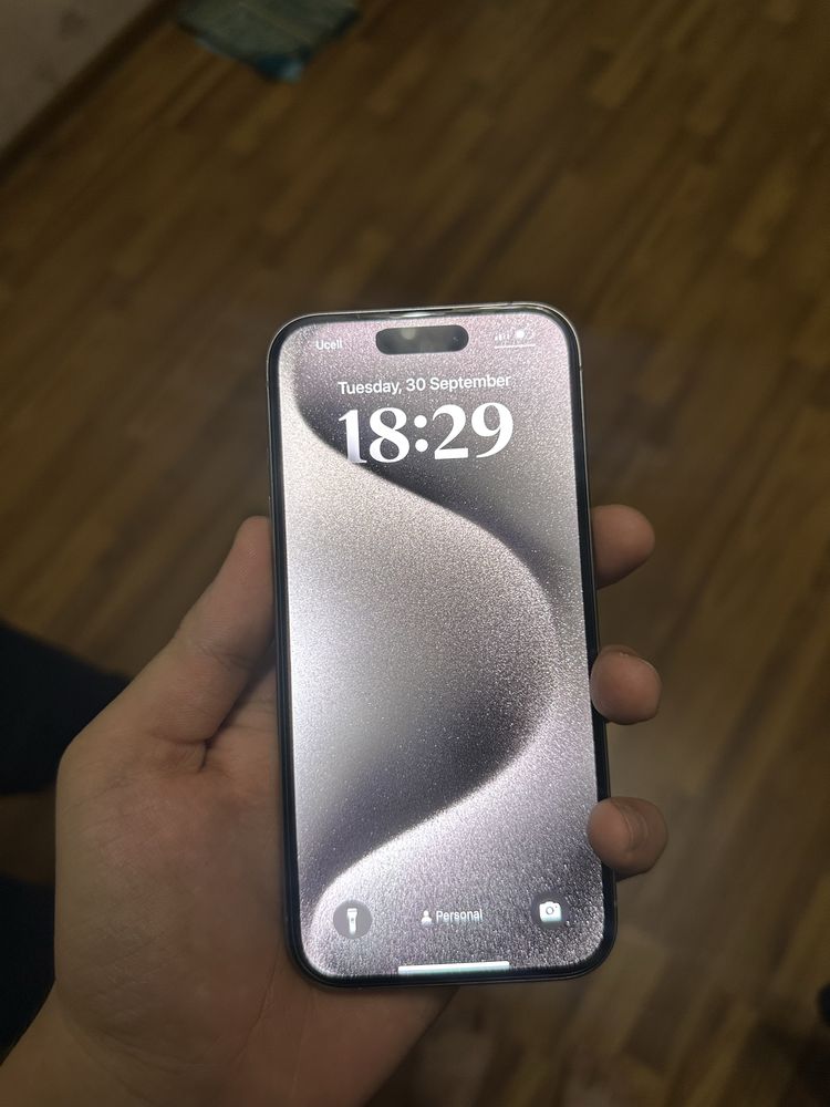 Iphone 15 pro srochna  sotiladi