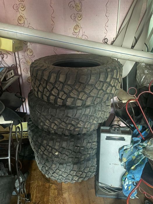 Продам резину BFGoodrich КМЗ 265/70 R16