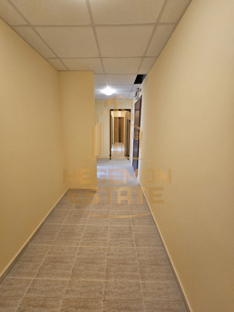 Продава се Тристаен апартамент в Бяла - 128 кв.м за 587 €/кв.м - Снимка #2
