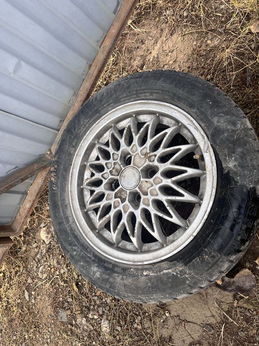 продам 1 колесо в сборе 15 размер