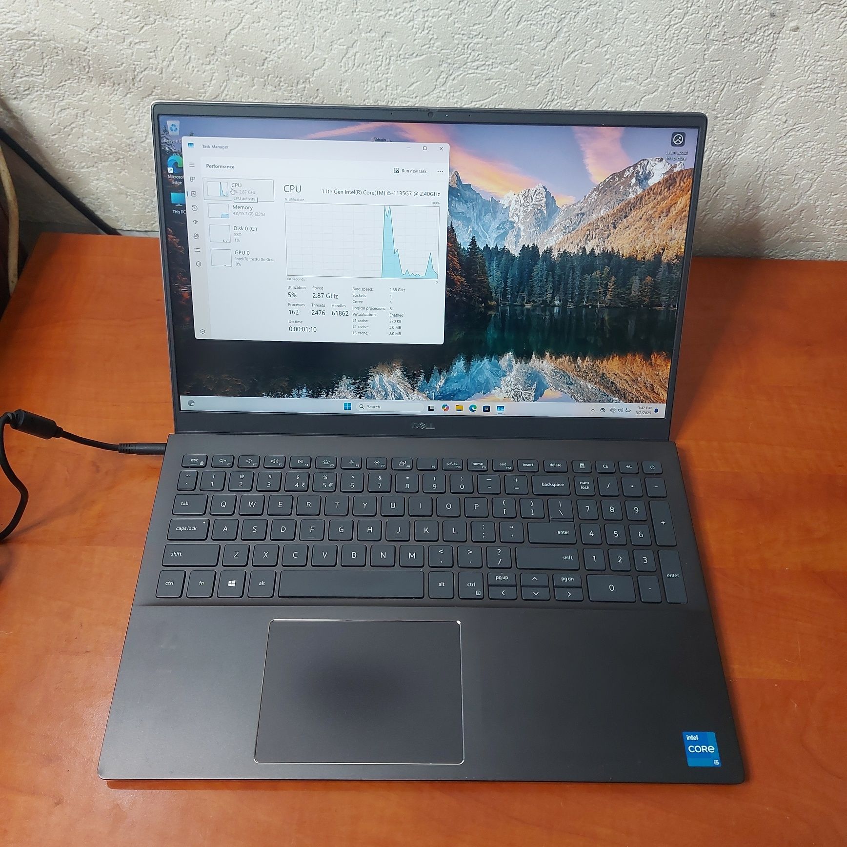 Dell Vostro 15 i5 gen11 16gb ddr4,ssd 256gb,disp 15.6 Nanoedge,ultrab