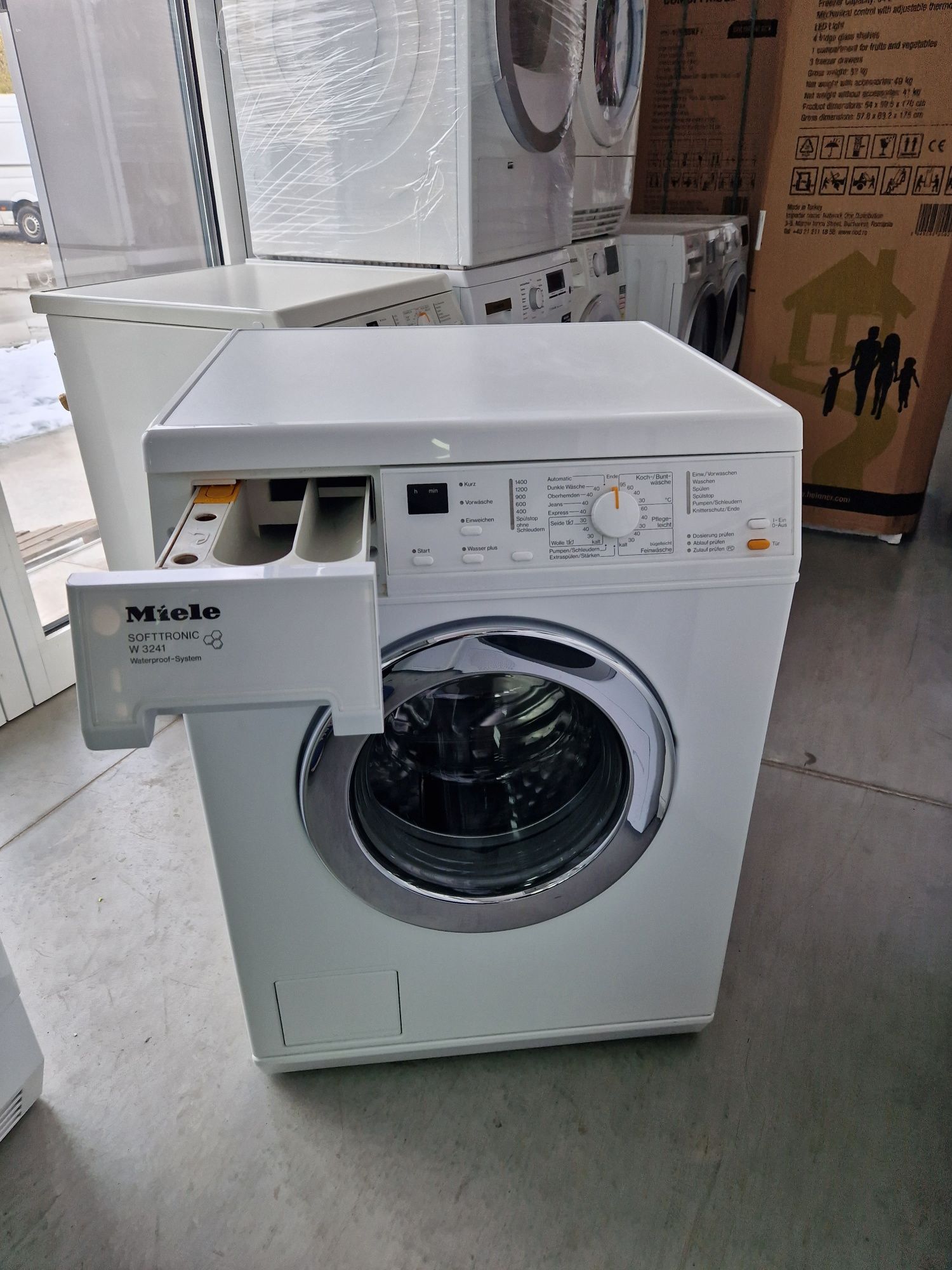 Пералня MIELE W 3241 пчелна пита