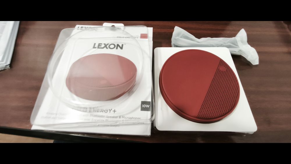 Vând boxa Lexon Oslo Energy