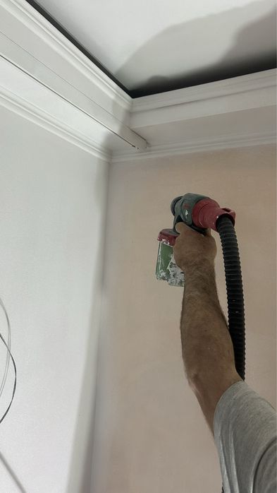 Constructor calificat cu peste 20 de ani în domeniu