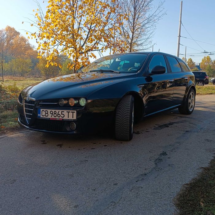 Продавам Алфа Ромео 159 sw,2010 г.