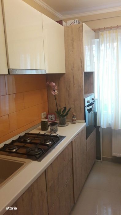 Inchiriere 2 camere, zona City Park Mall