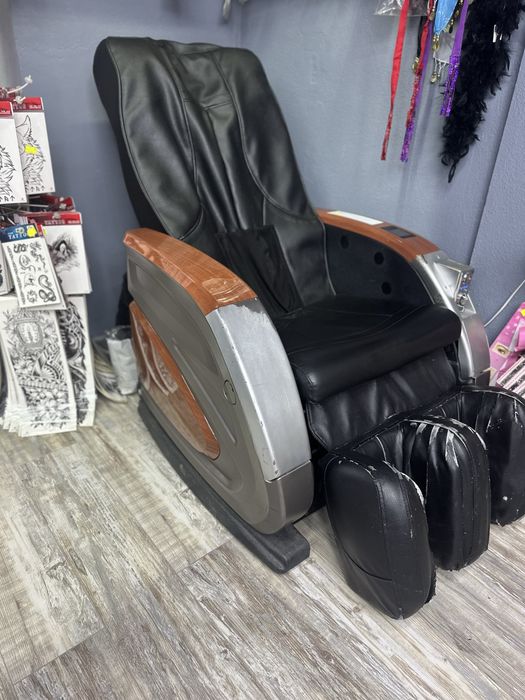 Масажен стол със монетник