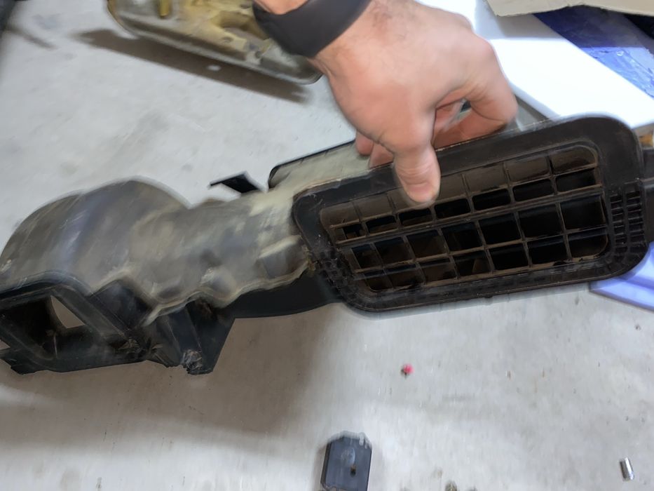 Cutie aer habitaclu Opel Vivaro Renault Traffic Nissan Primastar