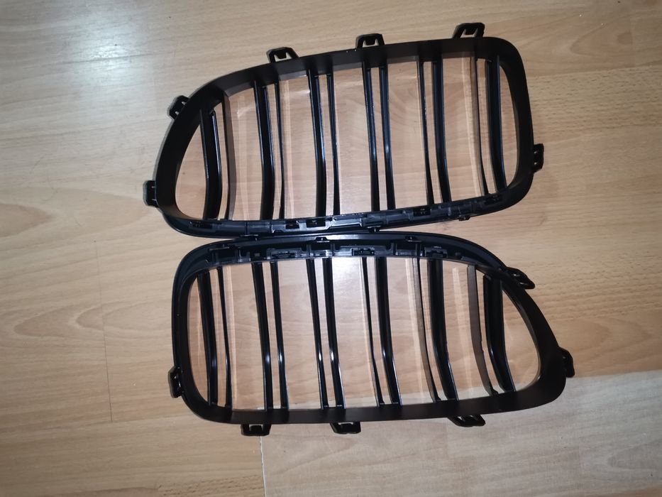 Grila Dubla Grilaj Nari  BMW Seria 5 F10 2008-2018 F11 negru lucios
