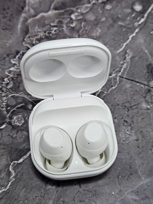 One buds FE в полном комлекте