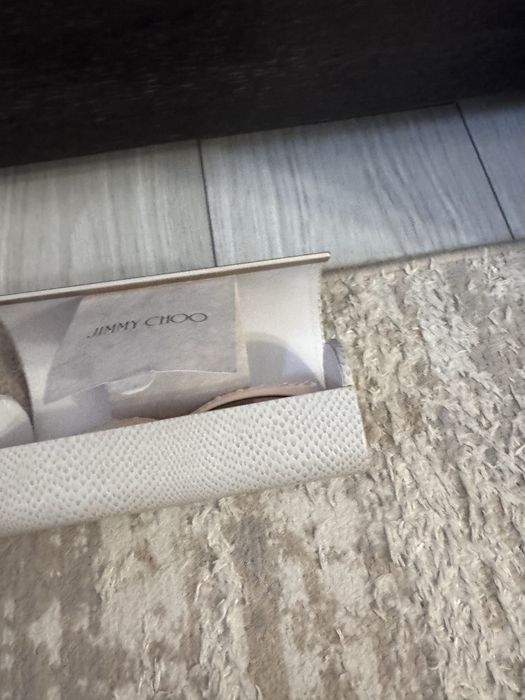 Vand ochelari de soare Jimmy Choo