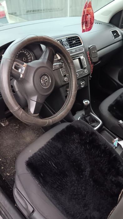 Se vinde polo 6r
