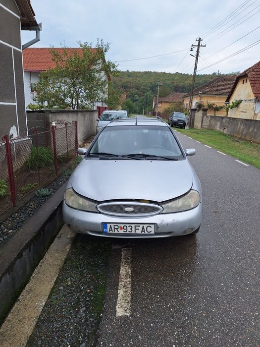 Ford mondeo 1.8 benzina