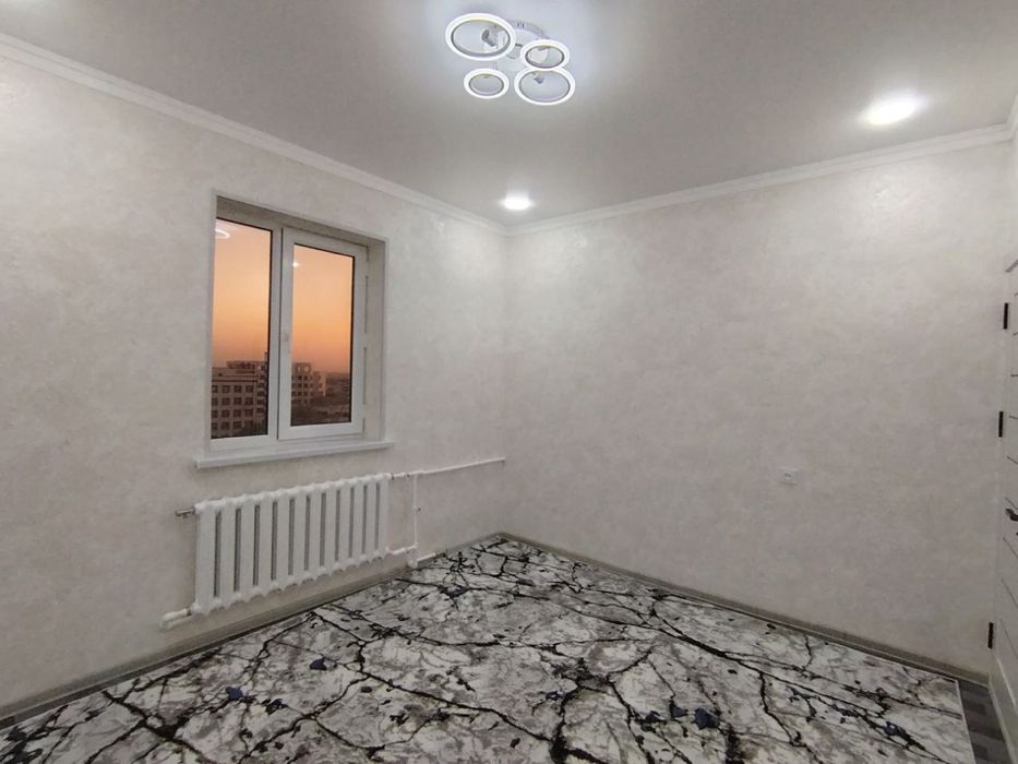 Metro Beruniyda 3 xona 4 xonali qilingan kvartira sotiladi